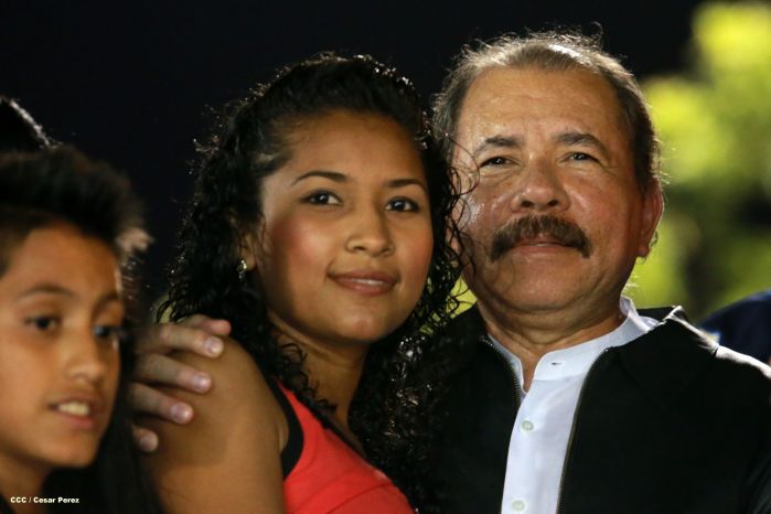 Daniel y Rosario presiden XVIII acto de graduación de cadetes del Ejército