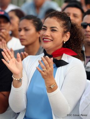 Acto en homenaje del Día de la Dignidad Nacional