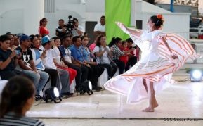 Acto en homenaje del Día de la Dignidad Nacional