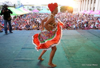 ¡Managua vibró al ritmo de Palo de Mayo!