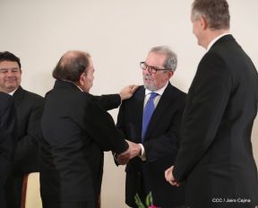  Nuevos embajadores entregaron cartas credenciales al presidente Daniel Ortega
