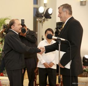  Nuevos embajadores entregaron cartas credenciales al presidente Daniel Ortega