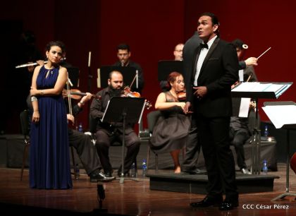 Homenaje a las Madres Nicaragüenses con Música, Canto y Paz