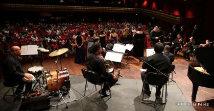 Homenaje a las Madres Nicaragüenses con Música, Canto y Paz
