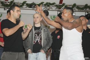 Pesaje de Ricardo El Matador Mayorga y Checho Ortiz