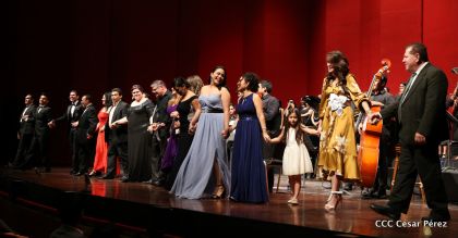 Homenaje a las Madres Nicaragüenses con Música, Canto y Paz