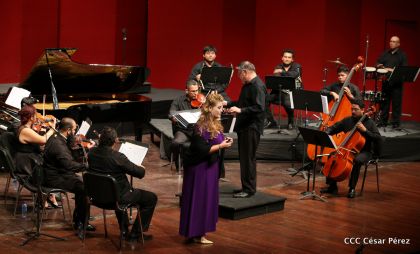 Homenaje a las Madres Nicaragüenses con Música, Canto y Paz