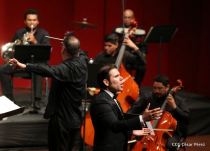 Homenaje a las Madres Nicaragüenses con Música, Canto y Paz