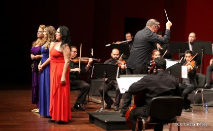 Homenaje a las Madres Nicaragüenses con Música, Canto y Paz