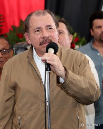 Presidente Daniel condecora póstumamente al compañero Raúl Venerio