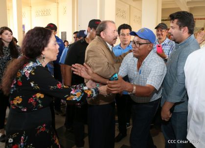 Presidente Daniel condecora póstumamente al compañero Raúl Venerio