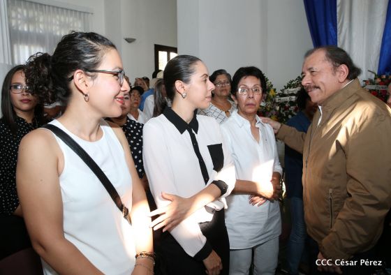 Presidente Daniel condecora póstumamente al compañero Raúl Venerio