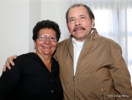 Presidente Daniel condecora póstumamente al compañero Raúl Venerio