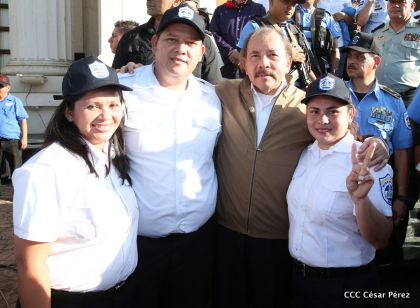 Presidente Daniel condecora póstumamente al compañero Raúl Venerio