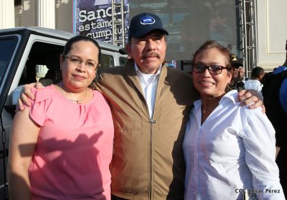 Presidente Daniel condecora póstumamente al compañero Raúl Venerio