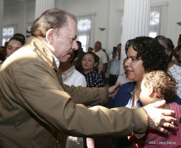 Presidente Daniel condecora póstumamente al compañero Raúl Venerio