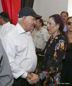 Presidente Daniel condecora póstumamente al compañero Raúl Venerio