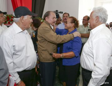 Presidente Daniel condecora póstumamente al compañero Raúl Venerio