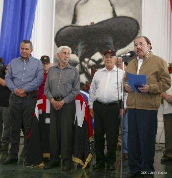 Presidente Daniel condecora póstumamente al compañero Raúl Venerio