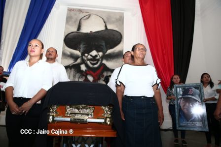 Reconocimiento al Héroe de la Paz y del Amor, Compañero Bismarck Martínez