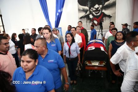 Reconocimiento al Héroe de la Paz y del Amor, Compañero Bismarck Martínez