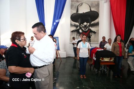 Reconocimiento al Héroe de la Paz y del Amor, Compañero Bismarck Martínez