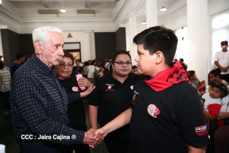 Reconocimiento al Héroe de la Paz y del Amor, Compañero Bismarck Martínez