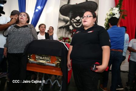 Reconocimiento al Héroe de la Paz y del Amor, Compañero Bismarck Martínez