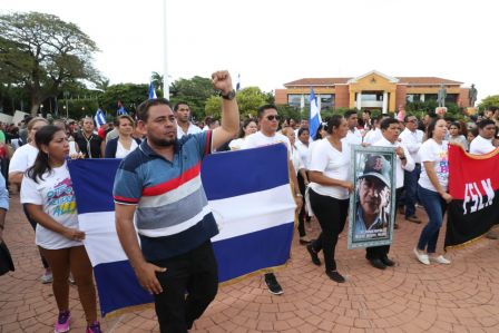 Reconocimiento al Héroe de la Paz y del Amor, Compañero Bismarck Martínez