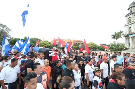 Reconocimiento al Héroe de la Paz y del Amor, Compañero Bismarck Martínez