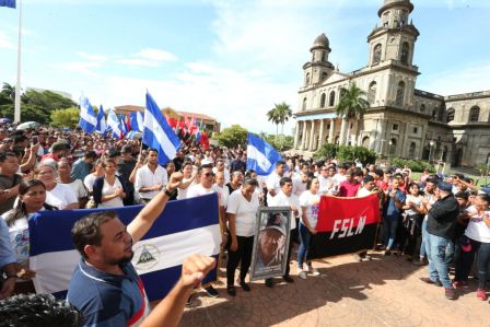 Reconocimiento al Héroe de la Paz y del Amor, Compañero Bismarck Martínez