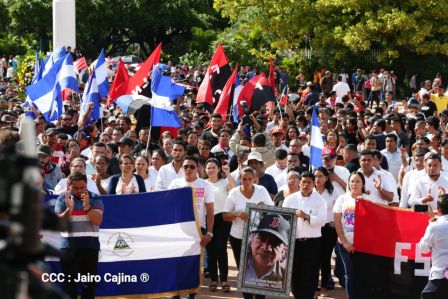 Reconocimiento al Héroe de la Paz y del Amor, Compañero Bismarck Martínez