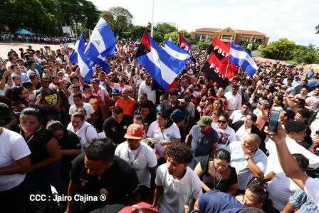 Reconocimiento al Héroe de la Paz y del Amor, Compañero Bismarck Martínez