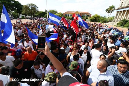 Reconocimiento al Héroe de la Paz y del Amor, Compañero Bismarck Martínez