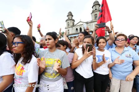 Reconocimiento al Héroe de la Paz y del Amor, Compañero Bismarck Martínez