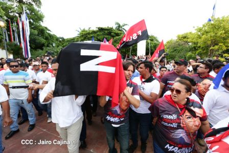 Reconocimiento al Héroe de la Paz y del Amor, Compañero Bismarck Martínez
