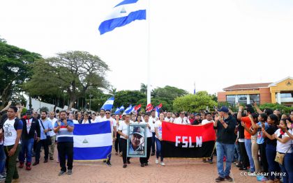 Reconocimiento al Héroe de la Paz y del Amor, Compañero Bismarck Martínez