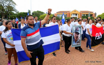 Reconocimiento al Héroe de la Paz y del Amor, Compañero Bismarck Martínez