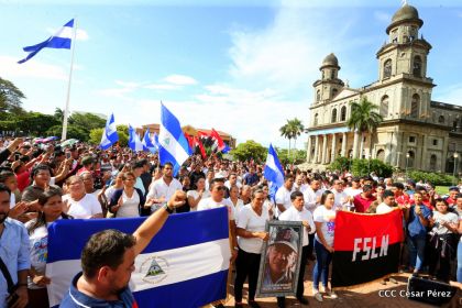 Reconocimiento al Héroe de la Paz y del Amor, Compañero Bismarck Martínez