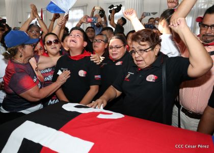 Reconocimiento al Héroe de la Paz y del Amor, Compañero Bismarck Martínez