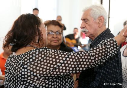 Reconocimiento al Héroe de la Paz y del Amor, Compañero Bismarck Martínez