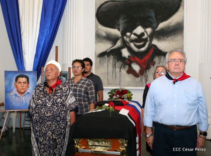 Reconocimiento al Héroe de la Paz y del Amor, Compañero Bismarck Martínez