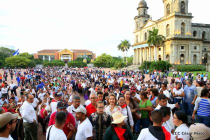 Reconocimiento al Héroe de la Paz y del Amor, Compañero Bismarck Martínez
