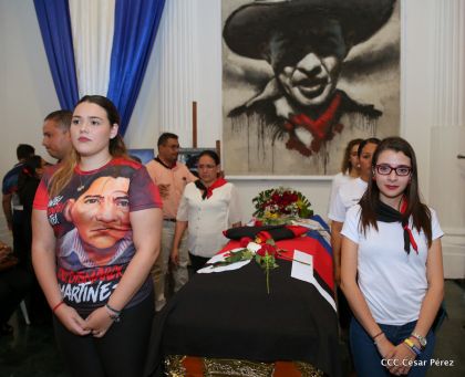 Reconocimiento al Héroe de la Paz y del Amor, Compañero Bismarck Martínez