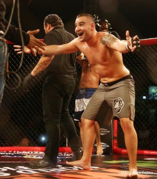 Combate Mayorga VS. Checho