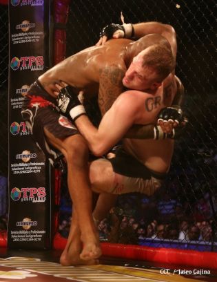 Combate Mayorga VS. Checho