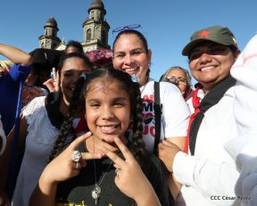 Homenaje al héroe del amor Bismarck Martínez