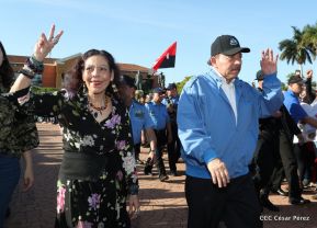 Homenaje al héroe del amor Bismarck Martínez