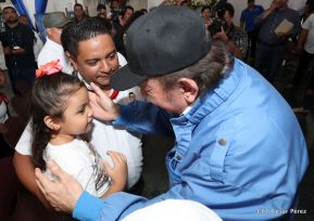 Homenaje al héroe del amor Bismarck Martínez