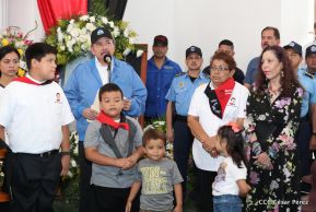 Homenaje al héroe del amor Bismarck Martínez